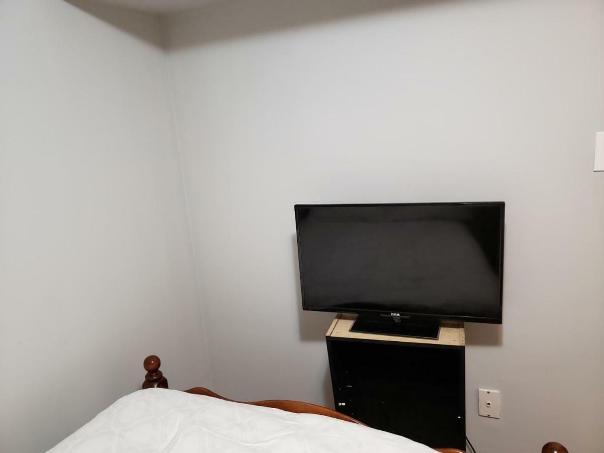 Private Room In Downtown ฮาลิแฟกซ์ ภายนอก รูปภาพ